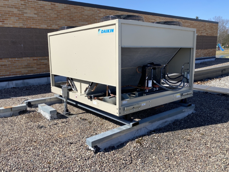 Rooftop Chiller at Rexford-Longfellow Elementary School